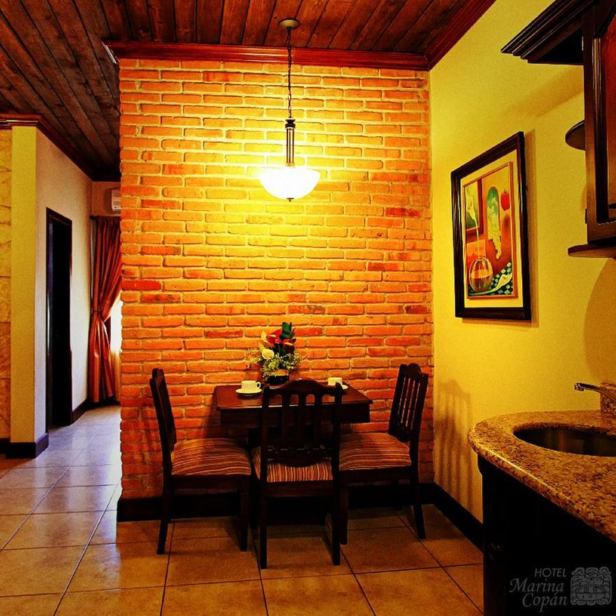 Hotel Marina Copán エクステリア 写真